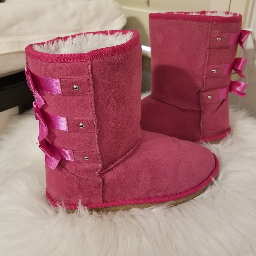 JustFab pink short winter boots